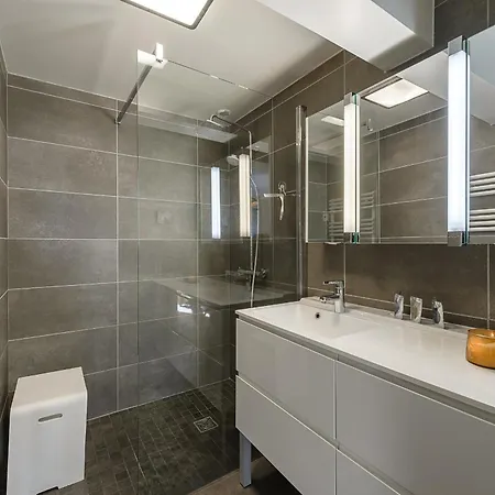 New-cottage Suspendu - Proche Lac, Centre Village Et Activites By Lla Selections Chalet *